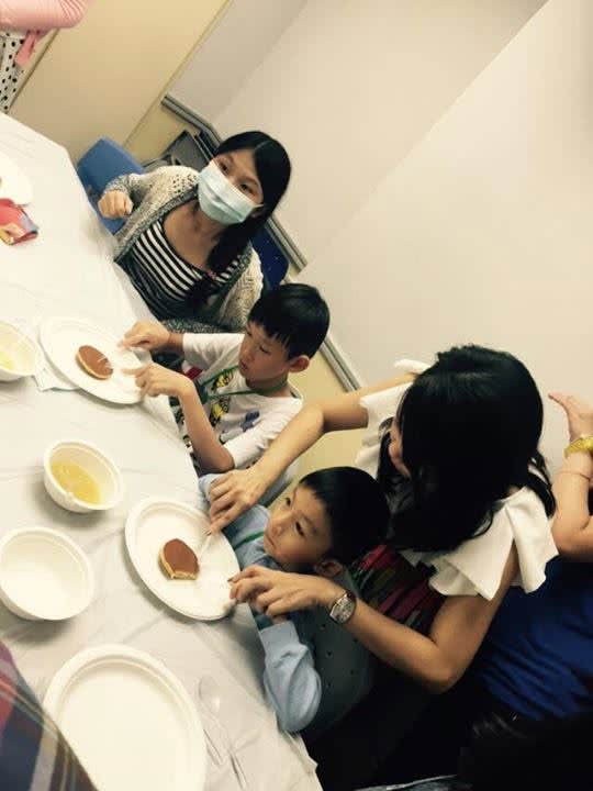 Children's Western Dining Etiquette